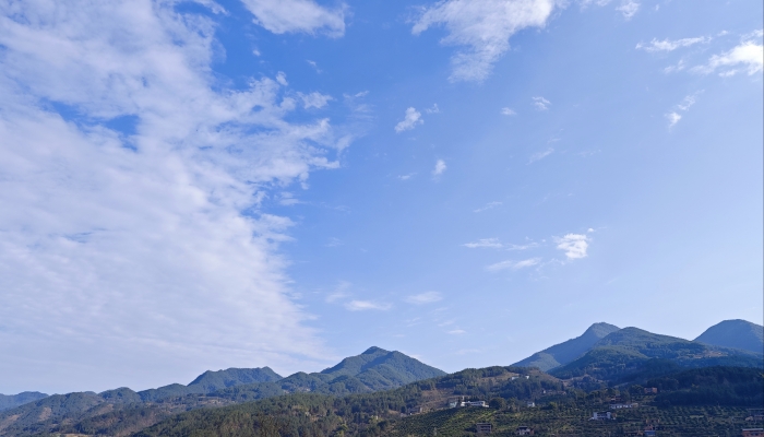 朗干燥气温攀升 郑州等地将迎初夏般高温pg电子模拟器免费试玩河南未来五天晴(图2)