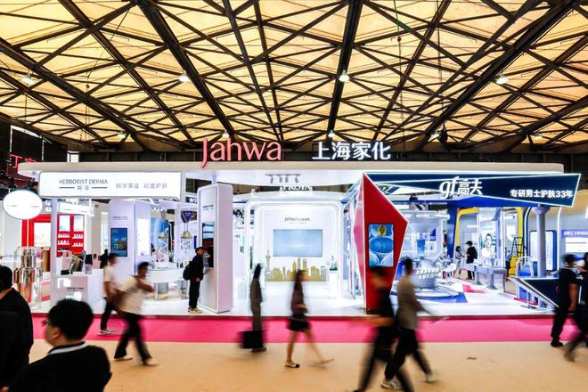 下中国化妆品市场呈现这些趋势pg电子试玩入口全球化背景(图15)